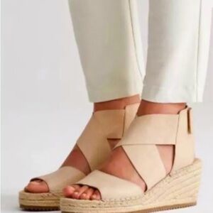 Eileen Fisher Willow 3 Nude Espadrilles - Sz 6